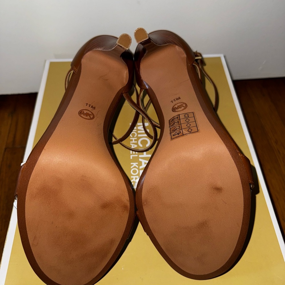 Michael Kors Antonia Leather Sandal Pumps - Picture 6 of 9